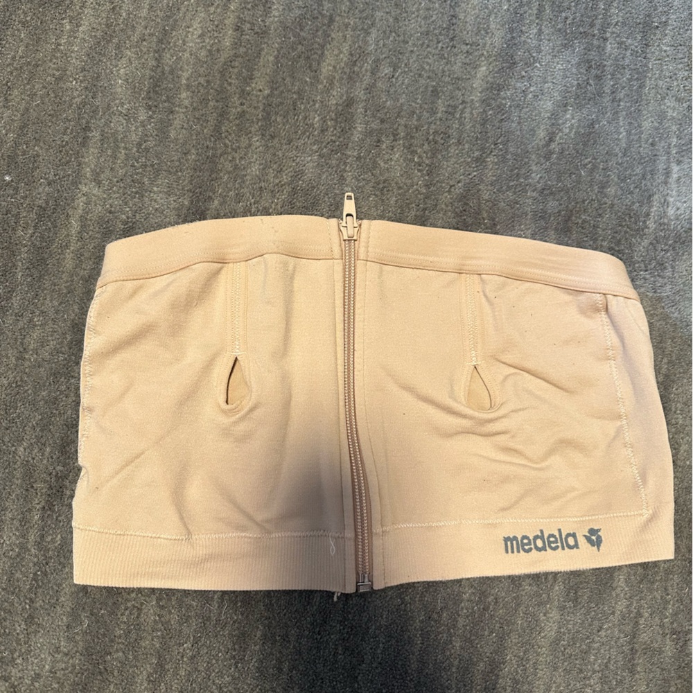 Medela Hands Free Pumping Bra